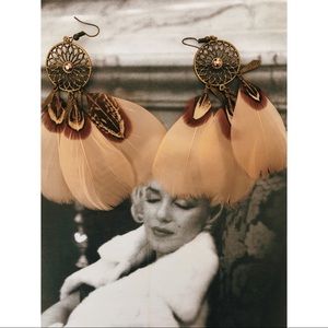 NWT Hanging Feather Tassel Boho Earrings